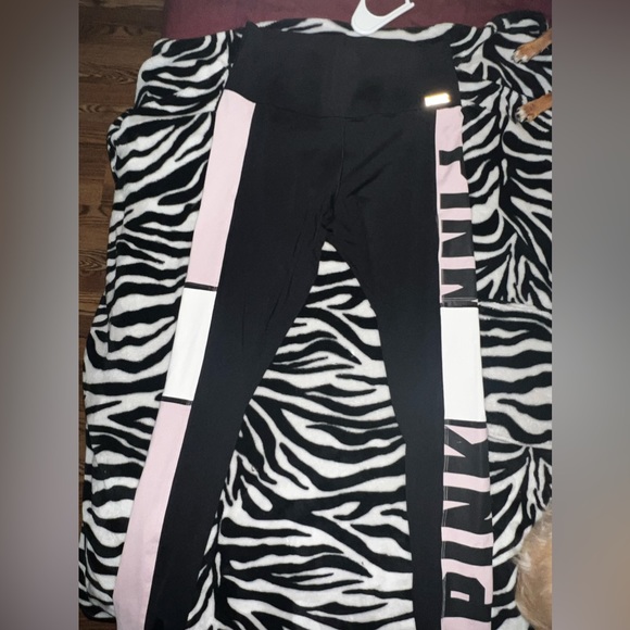 Victoria’s Secret P!nk size M yoga/work out pants black and pink - Picture 5 of 10